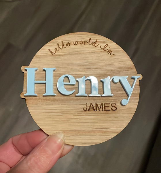 Hello world, I’m… personalised baby plaque